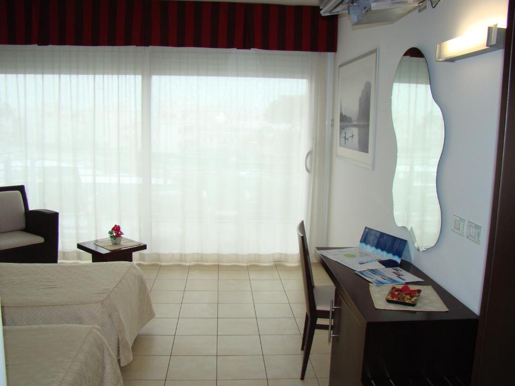 Seapark Spa Resort Giulianova Room photo