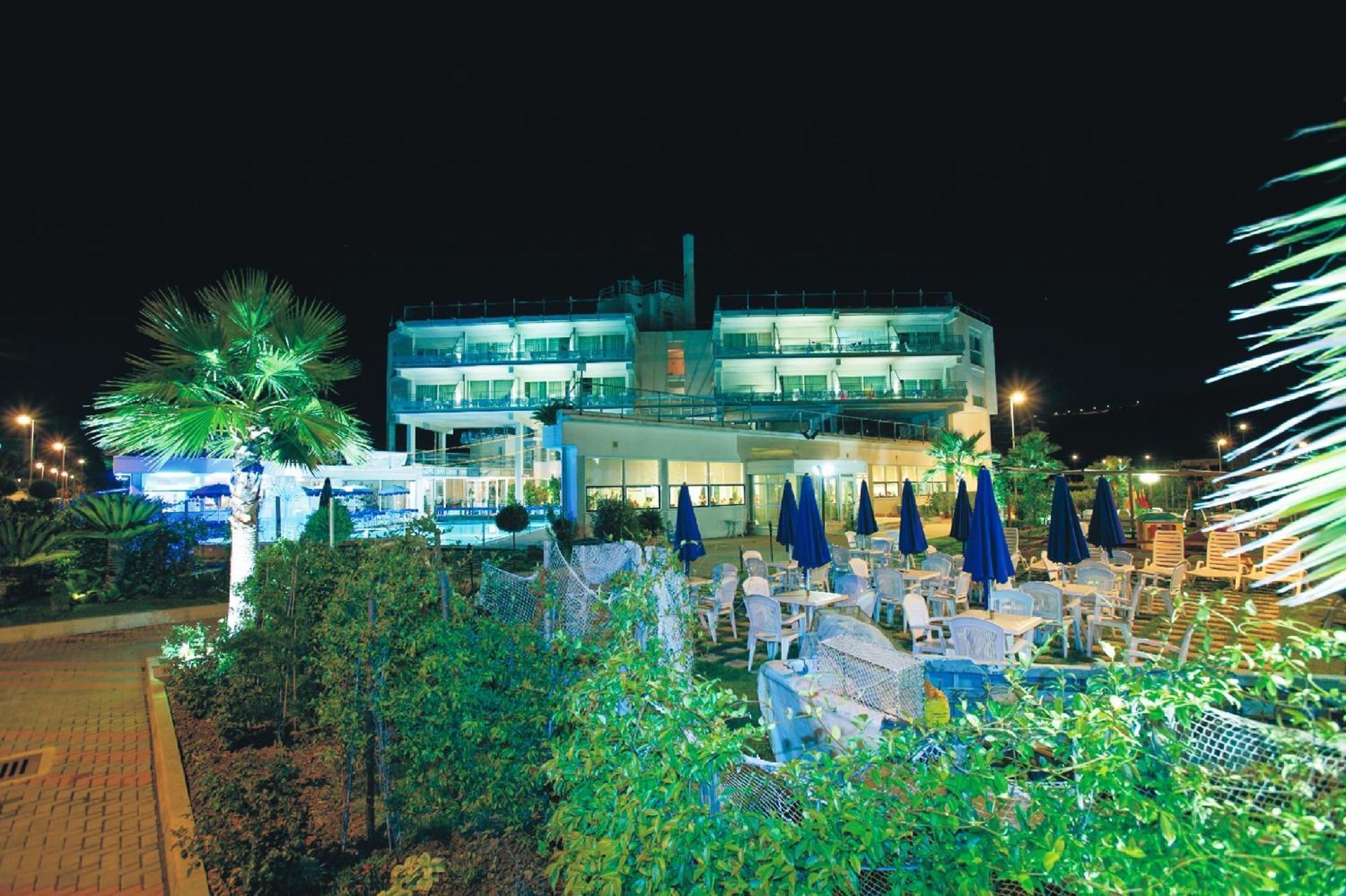 Seapark Spa Resort Giulianova Exterior photo