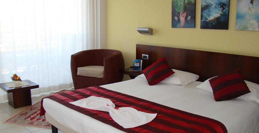 Seapark Spa Resort Giulianova Room photo